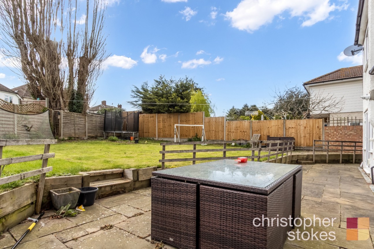 Holbeck Lane, Cheshunt, Hertfordshire, EN7 6QH