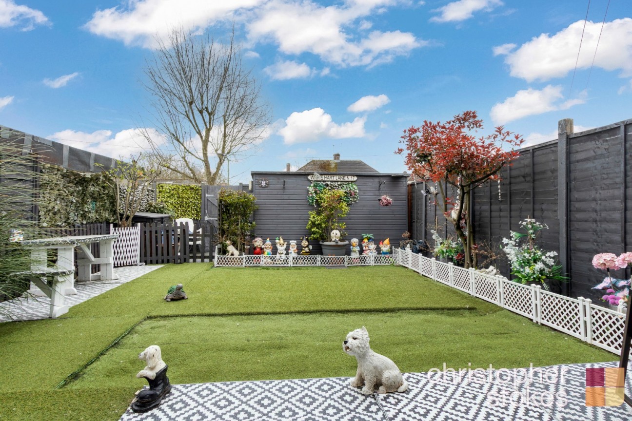 Brampton Close, Cheshunt, Hertfordshire, EN7 6HZ