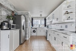 Brampton Close, Cheshunt, Hertfordshire, EN7 6HZ