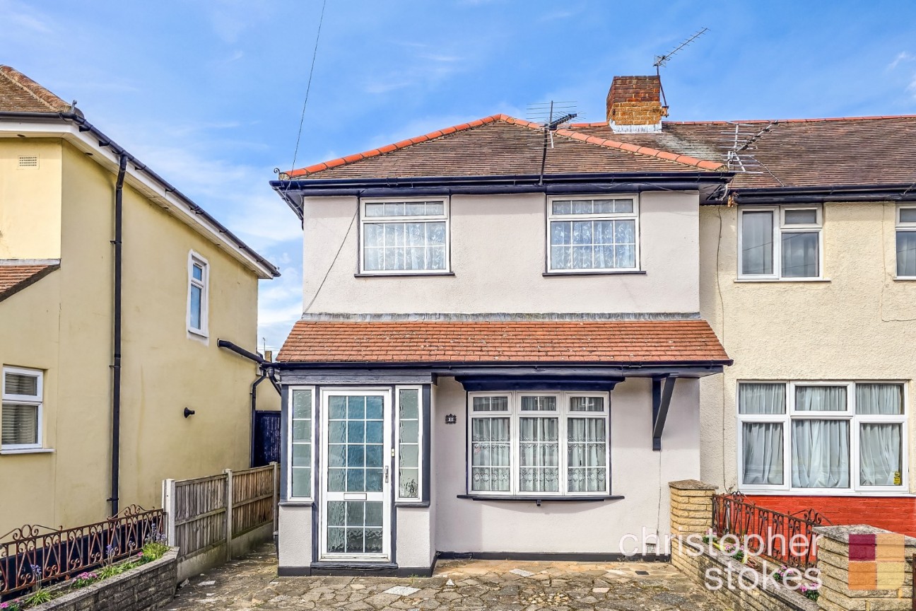 Endeavour Road, Cheshunt, Hertfordshire, EN8 0LN