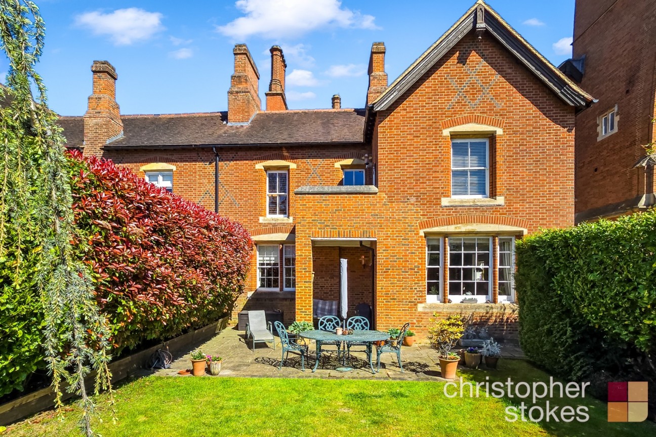 Bedwell Hall, Bedwell Park, Cucumber Lane, Essendon, Hatfield, Hertfordshire, AL9 6GJ