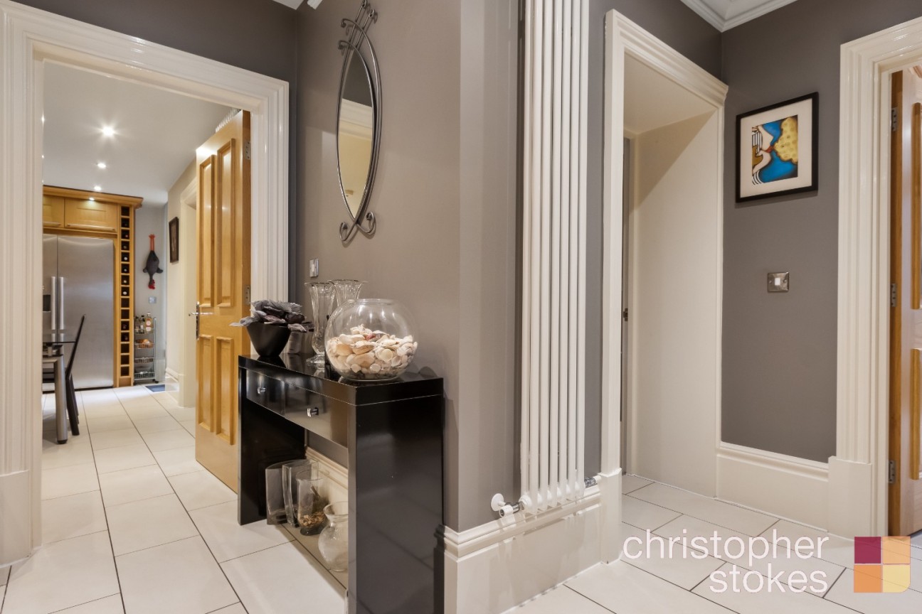 Bedwell Hall, Bedwell Park, Cucumber Lane, Essendon, Hatfield, Hertfordshire, AL9 6GJ