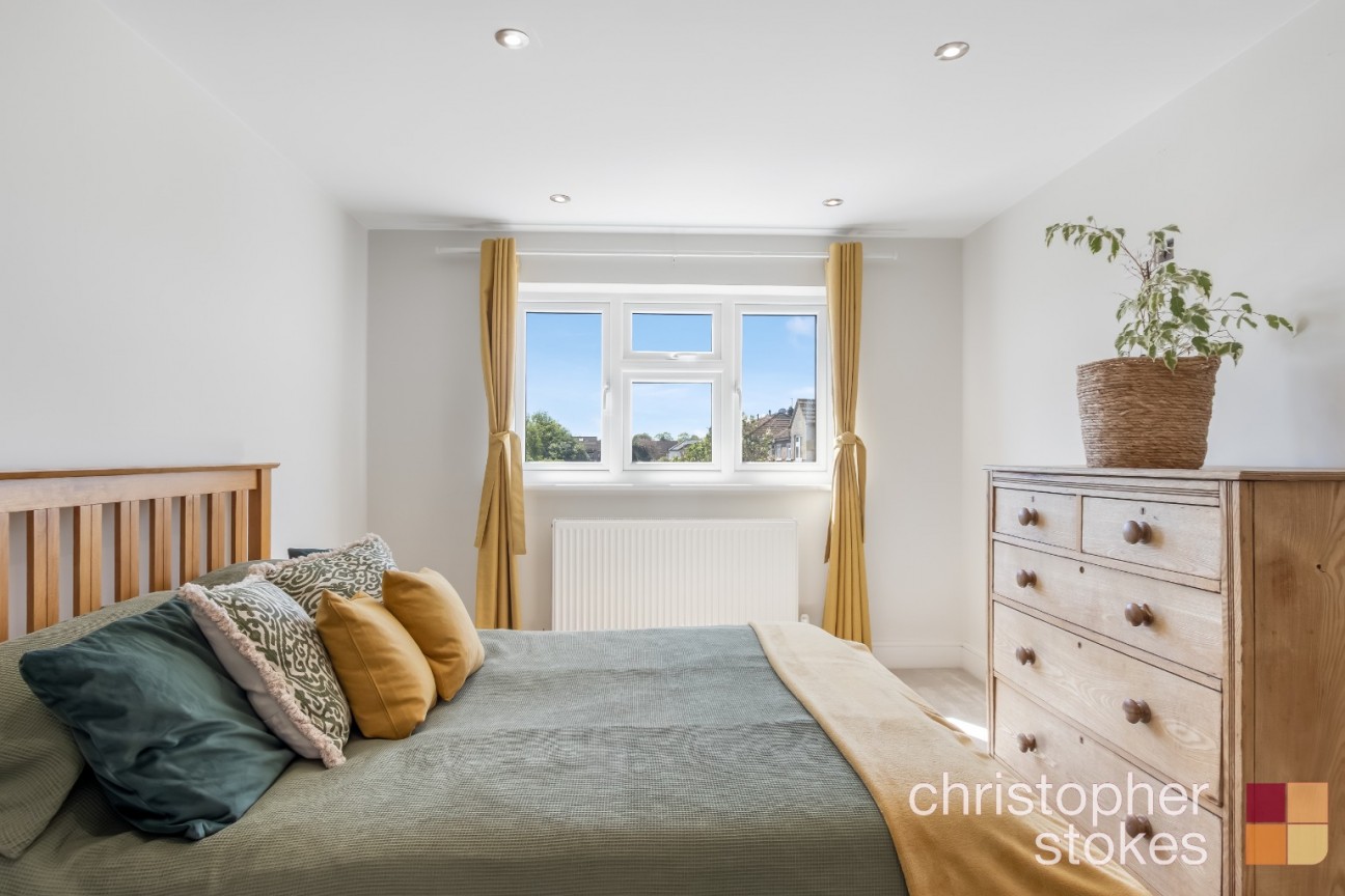 Trinity Lane, Waltham Cross, Hertfordshire, EN8 7EN