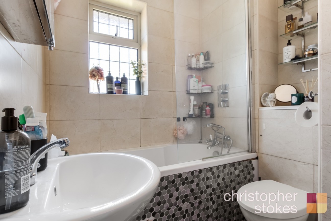 Leaforis Road, Cheshunt, Hertfordshire, EN7 6NB