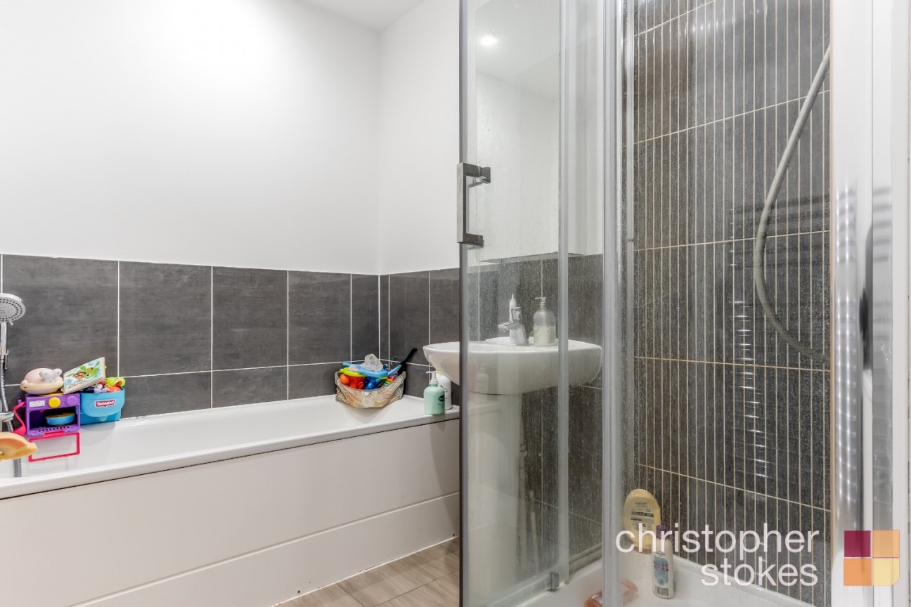 Aldermere Avenue, Cheshunt, Hertfordshire, EN8 0FE