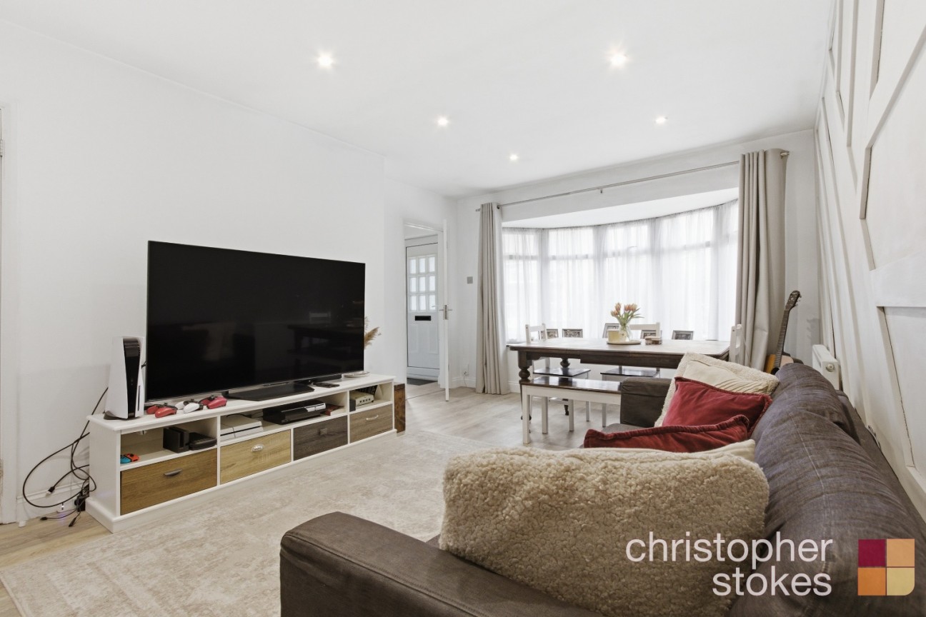 Bonney Grove, Goffs Oak, Waltham Cross, Hertfordshire, EN7 5LS