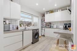 Bonney Grove, Goffs Oak, Waltham Cross, Hertfordshire, EN7 5LS