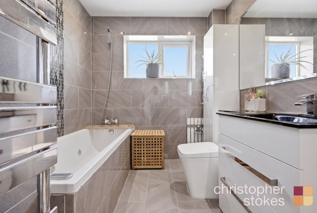 Barrow Lane, Cheshunt, Hertfordshire, EN7 5LN
