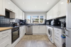 Barrow Lane, Cheshunt, Hertfordshire, EN7 5LN