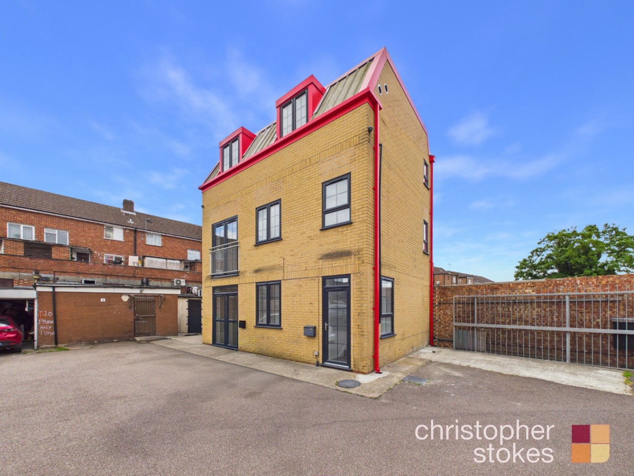 Killarney Court, Lodge Crescent, Waltham Cross, Hertfordshire, EN8 8EW