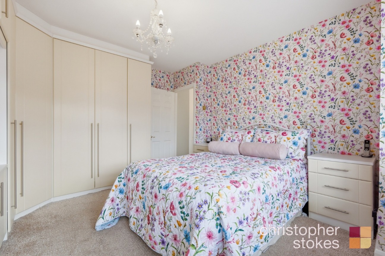 Pine Close, Cheshunt, Hertfordshire, EN8 0NG