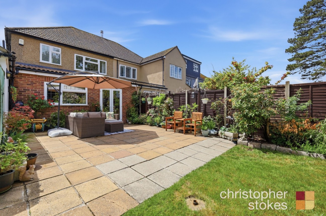 Pine Close, Cheshunt, Hertfordshire, EN8 0NG