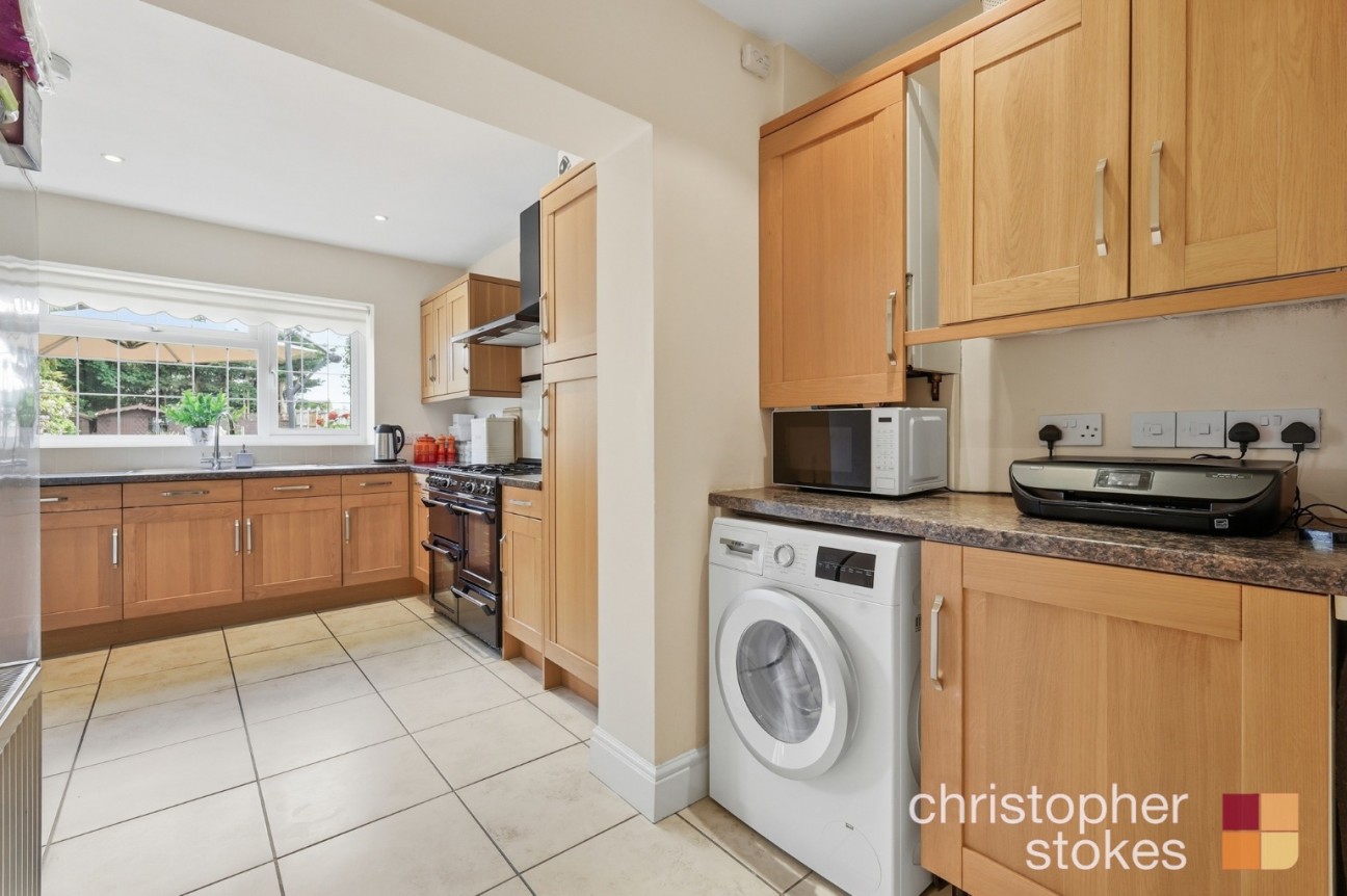 Pine Close, Cheshunt, Hertfordshire, EN8 0NG