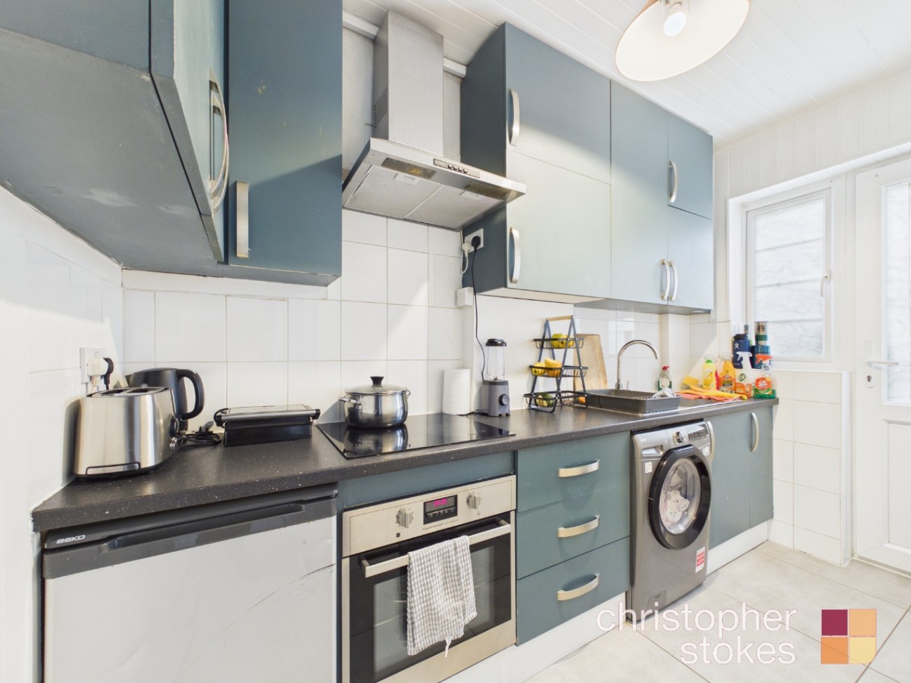 Two Bedroom Flat, Entire Freehold for Block of 8 Flats, Garage, Development Opportunity, N10 3PP