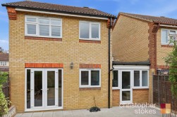 Denny Gate, Cheshunt, Hertfordshire, EN8 0XF