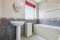 Cheshunt Wash, Cheshunt, Hertfordshire, EN8 0LW