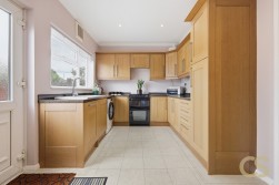 Cheshunt Wash, Cheshunt, Hertfordshire, EN8 0LW