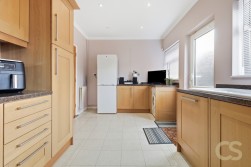 Cheshunt Wash, Cheshunt, Hertfordshire, EN8 0LW