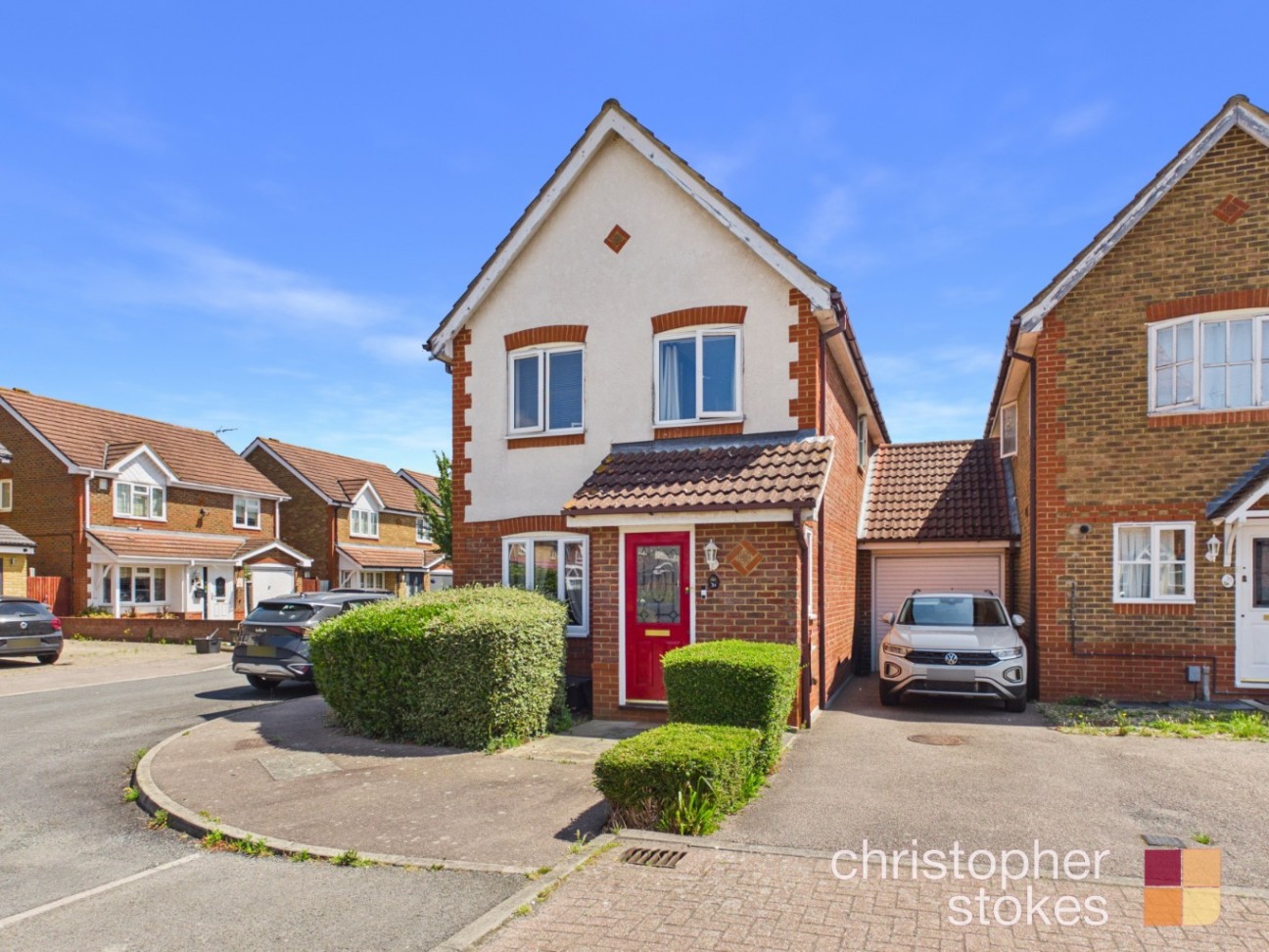 Dairyglen Avenue, Cheshunt, Hertfordshire, EN8 8JX