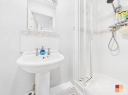 Dairyglen Avenue, Cheshunt, Hertfordshire, EN8 8JX