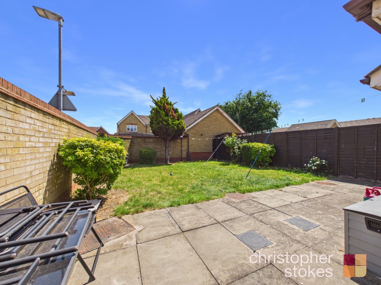 Dairyglen Avenue, Cheshunt, Hertfordshire, EN8 8JX