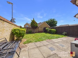 Dairyglen Avenue, Cheshunt, Hertfordshire, EN8 8JX