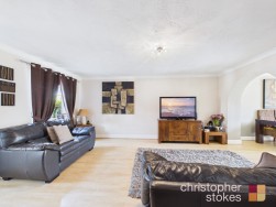 Dairyglen Avenue, Cheshunt, Hertfordshire, EN8 8JX