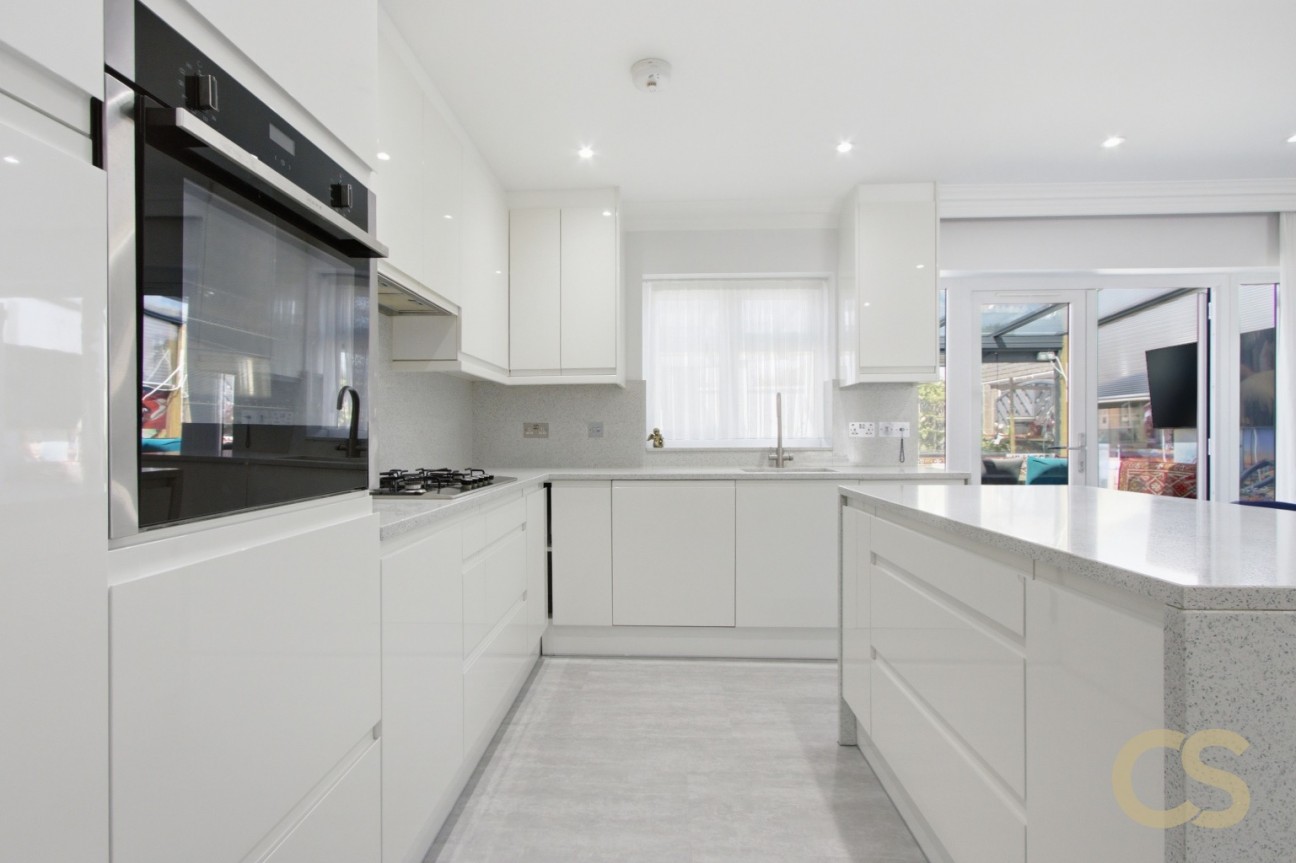 Ashdown Crescent, Cheshunt, Hertfordshire, EN8 0RL