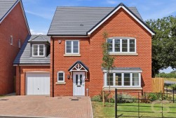 The Wraysbrook, Pecks Hill, Nazeing, Waltham Abbey, Essex, EN9 2NX