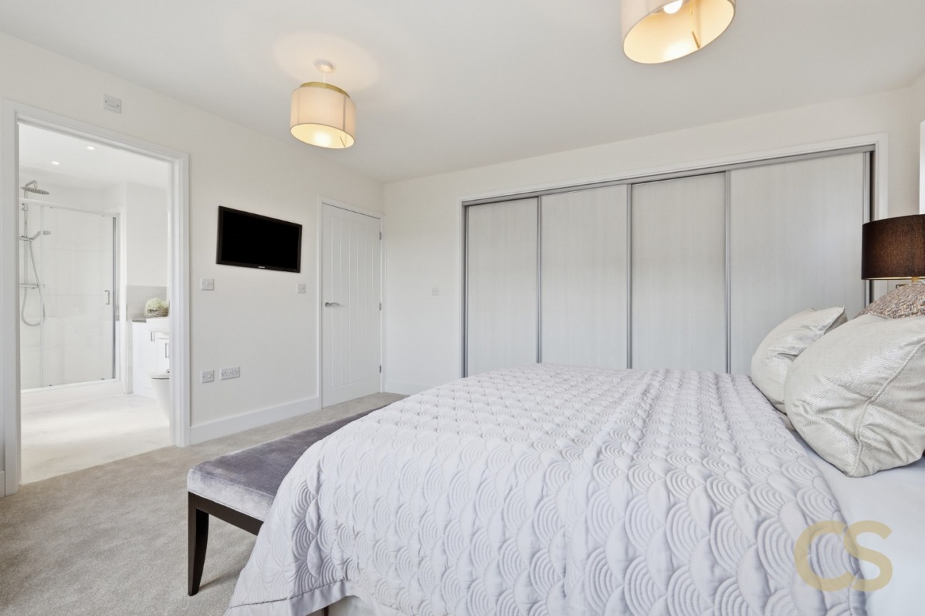 The Wraysbrook, Pecks Hill, Nazeing, Waltham Abbey, Essex, EN9 2NX