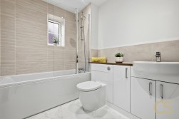 The Wraysbrook, Pecks Hill, Nazeing, Waltham Abbey, Essex, EN9 2NX