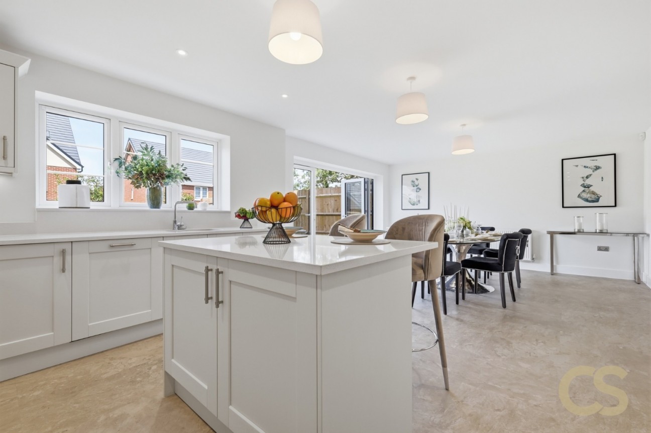 The Wraysbrook, Pecks Hill, Nazeing, Waltham Abbey, Essex, EN9 2NX