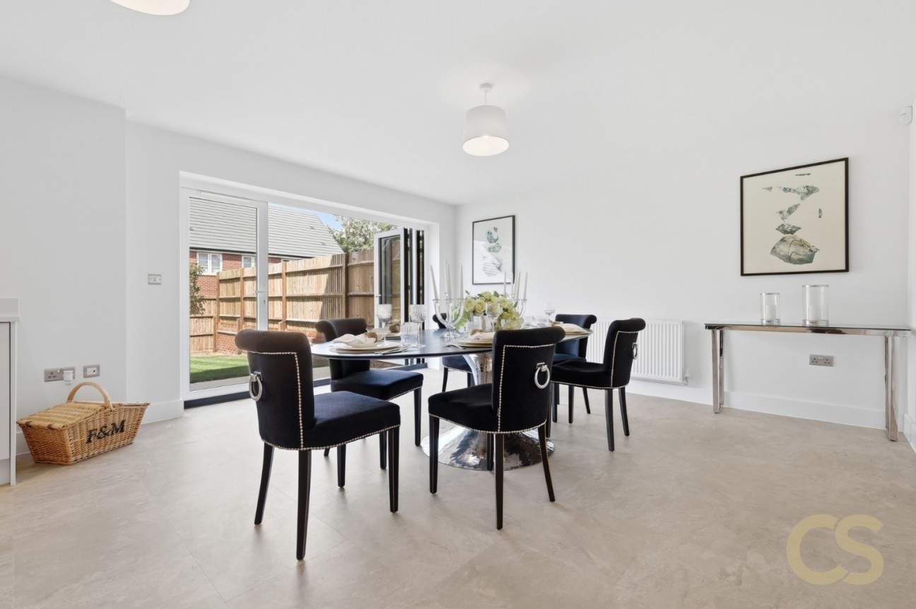 The Wraysbrook, Pecks Hill, Nazeing, Waltham Abbey, Essex, EN9 2NX