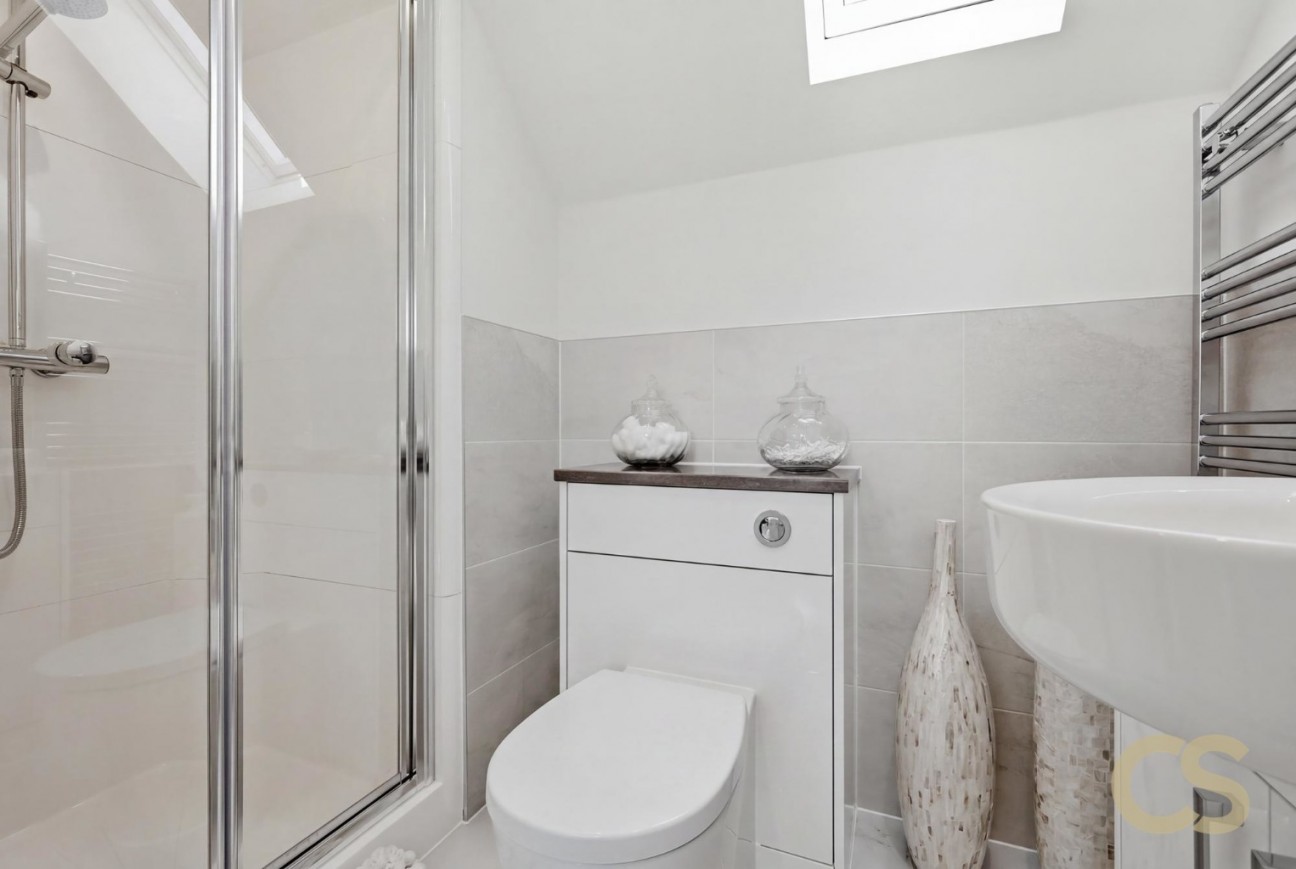 The Weald, Pecks Hill, Nazeing, Waltham Abbey, Essex, EN9 2NX