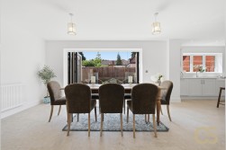 The Weald, Pecks Hill, Nazeing, Waltham Abbey, Essex, EN9 2NX