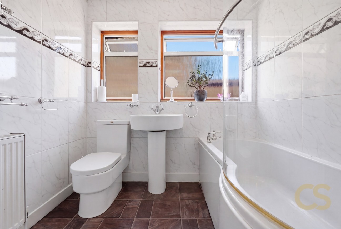 Sandon Road, Cheshunt,Hertfordshire, EN8 9RB