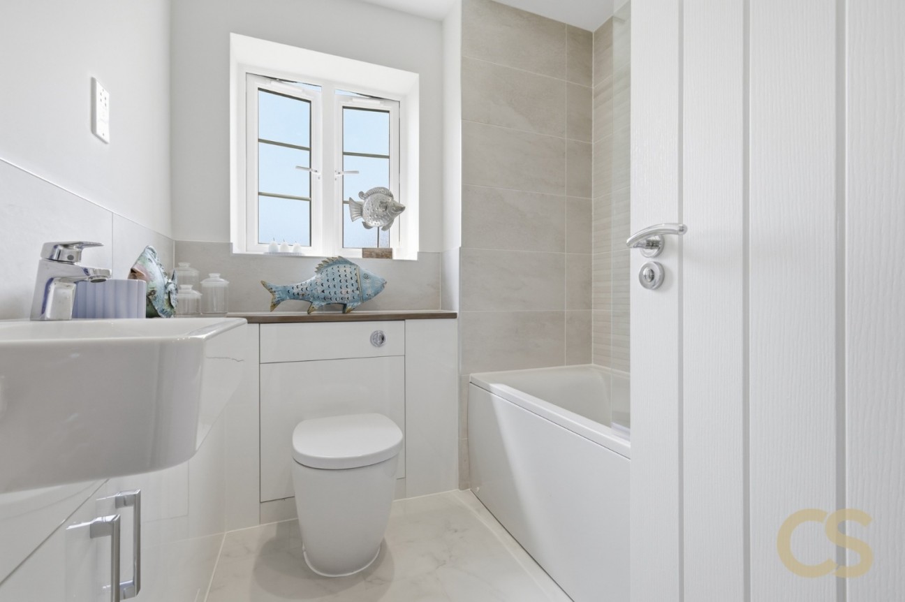 The Weald, Pecks Hill, Nazeing, Waltham Abbey, Essex, EN9 2NX