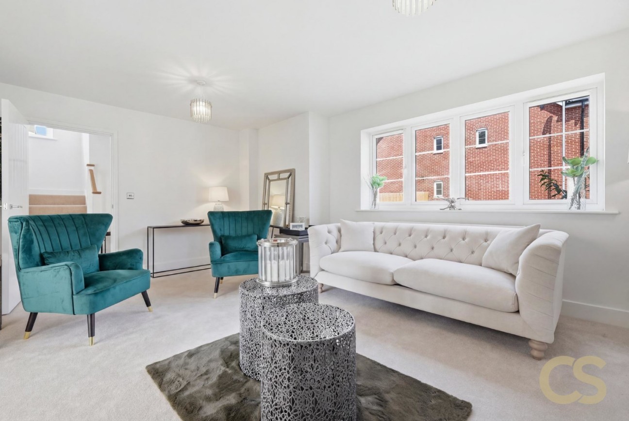 The Weald, Pecks Hill, Nazeing, Waltham Abbey, Essex, EN9 2NX