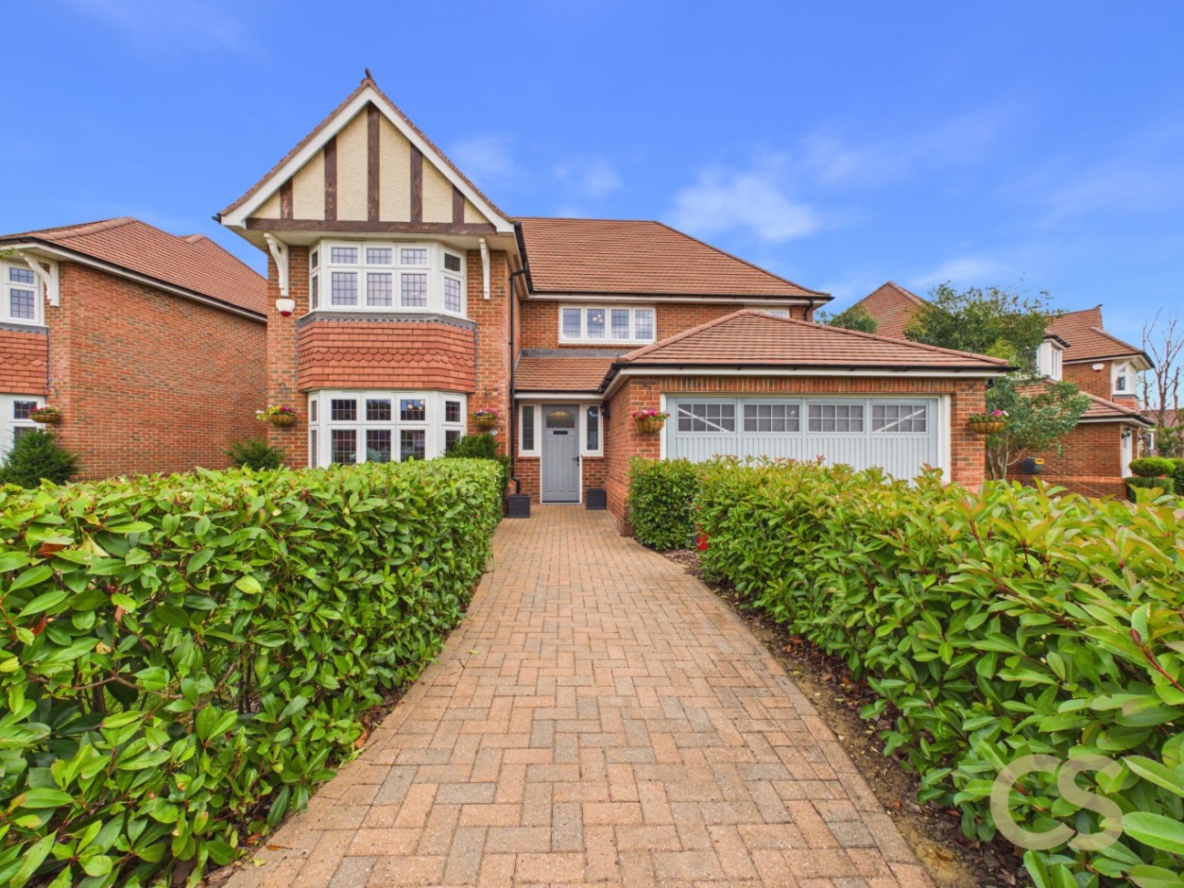 The Henley, Hendricks Green, Goffs Oak, Hertfordshire, EN7 5QF