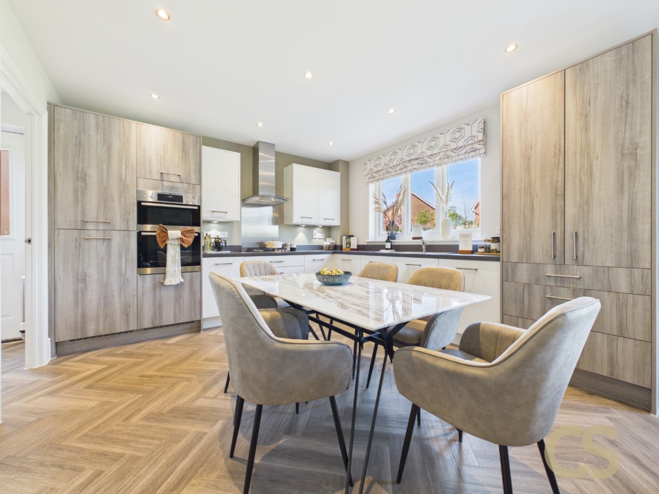 Oxford Lifestyle, Hendricks Green, Goffs Oak,Hertfordshire, EN7 5QF