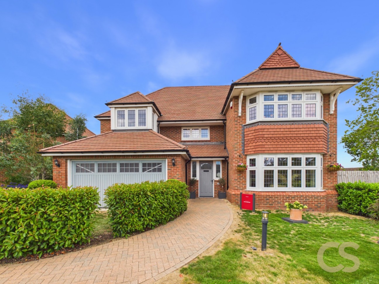 The Richmond, Goffs Oak, Hertfordshire, EN7 5QF