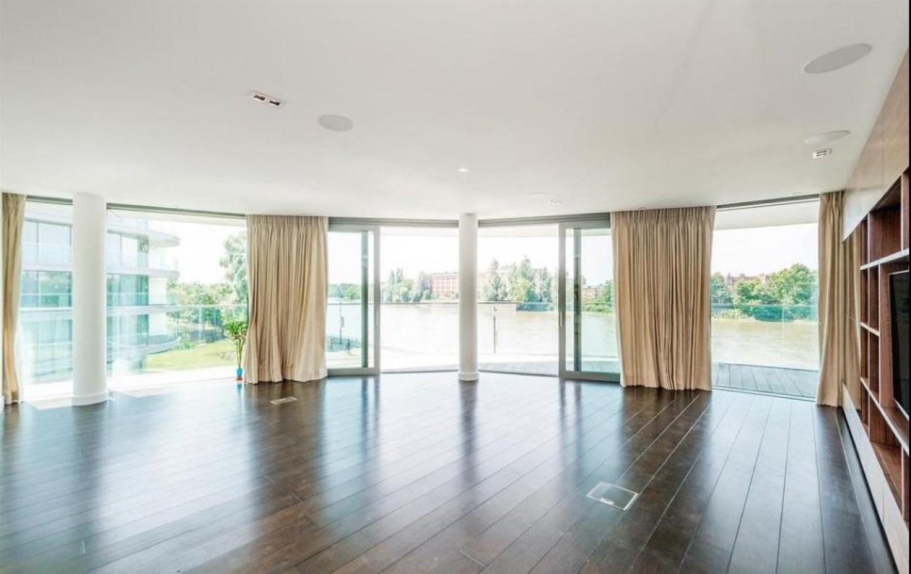 Parr's Way, Hammersmith, W6