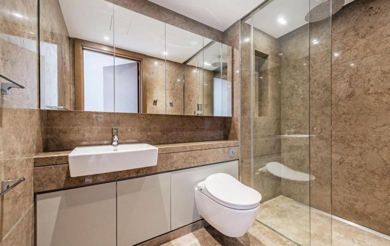 Parr's Way, Hammersmith, W6