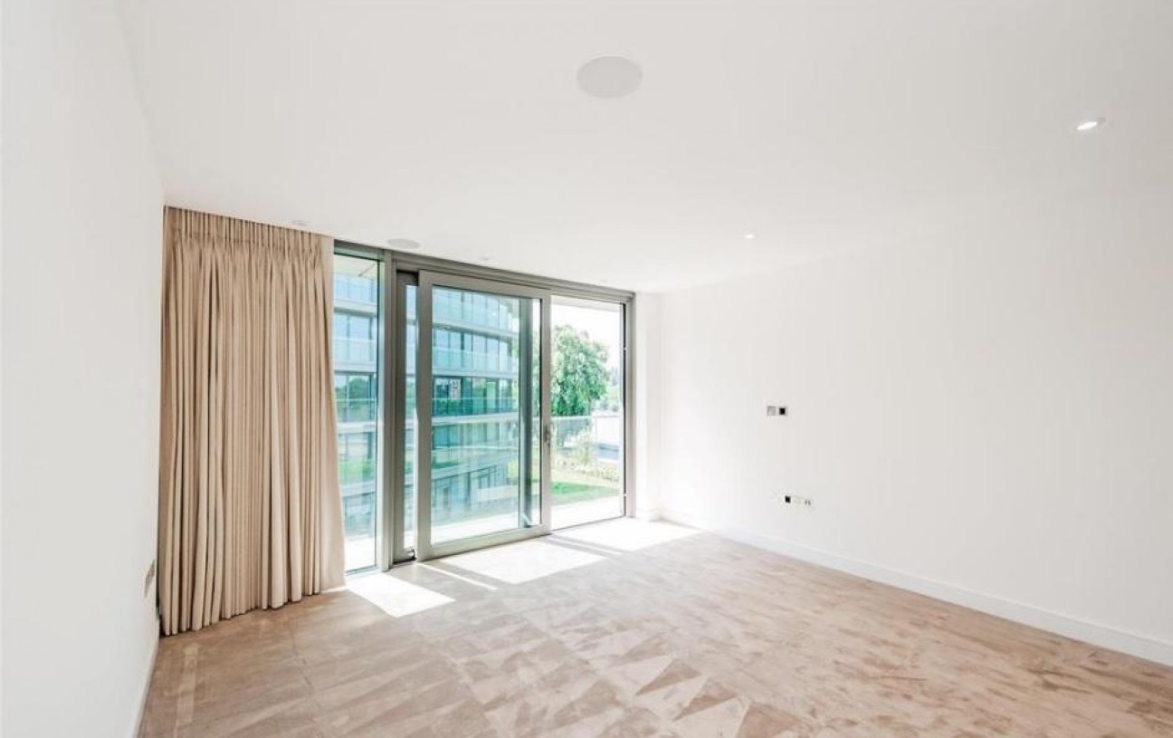 Parr's Way, Hammersmith, W6