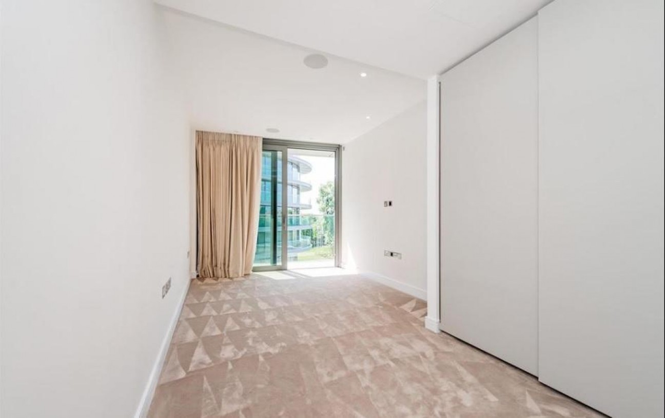 Parr's Way, Hammersmith, W6