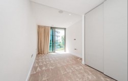 Parr's Way, Hammersmith, W6