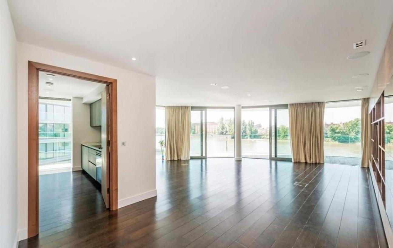 Parr's Way, Hammersmith, W6