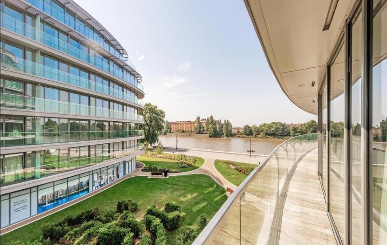 Parr's Way, Hammersmith, W6