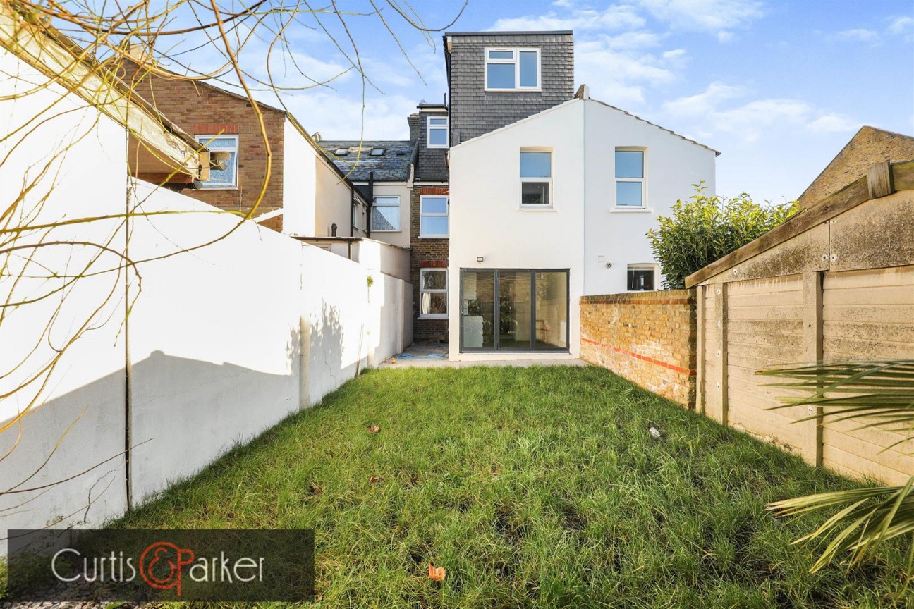 Coldershaw Road, London
