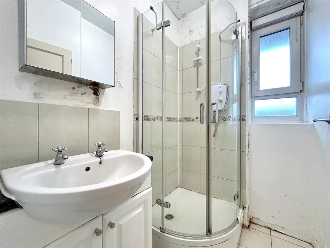 Field Road, London. W6